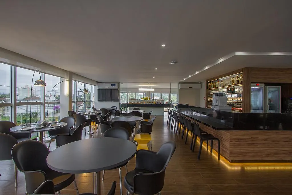Hotel Le Canard Joinville
