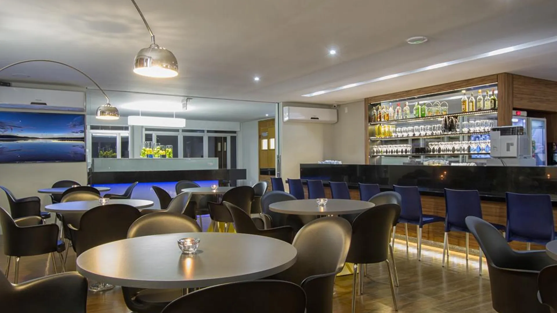 Hotel Le Canard Joinville