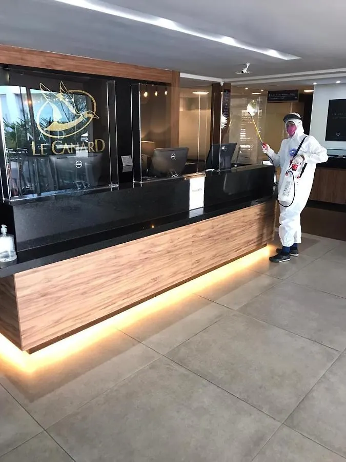 Hotel Le Canard Joinville