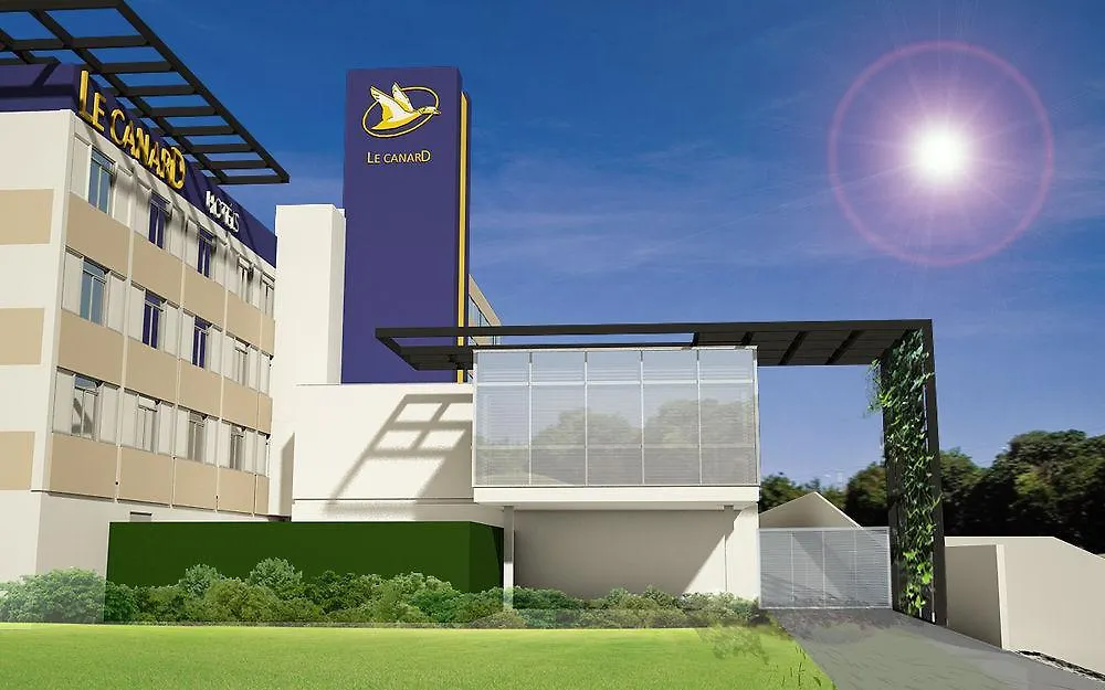 Le Canard Joinville Hotel