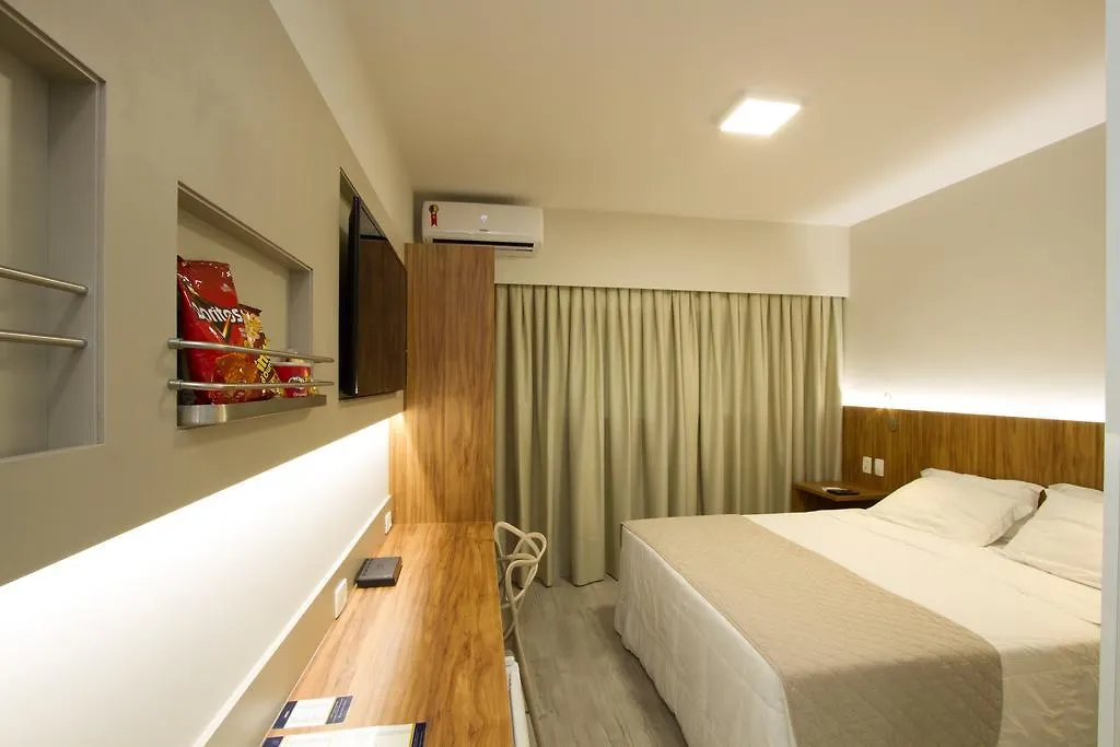 Hotel Le Canard Joinville